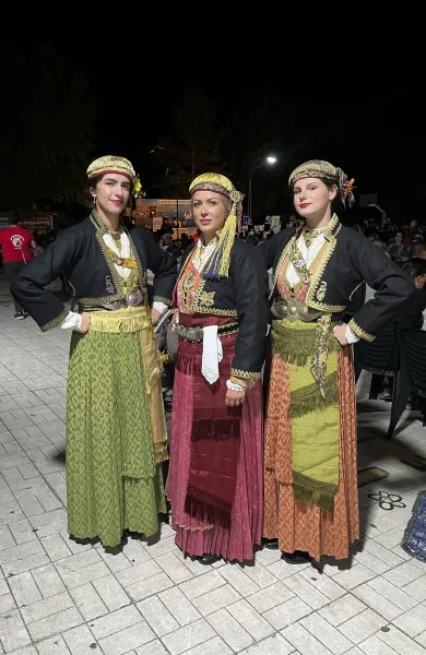 Κάτω Καμήλα Σερρών παρουσίαση εθίμου της Νάουσας
